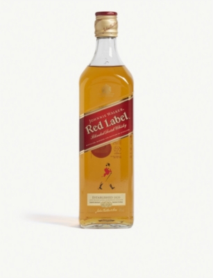 JOHNNIE - Red blended Scotch whisky 700ml | Selfridges.com