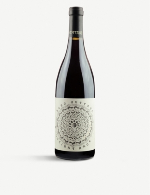 NEW ZEALAND: Burn Cottage Moonlight Race pinot noir 750ml