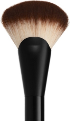 NYX PROFESSIONAL MAKEUP Pro Fan Brush