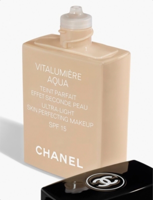 Shop Chanel Beige Sienne Vitalumière Aqua Ultra-light Skin Perfecting Makeup Spf 15 30ml