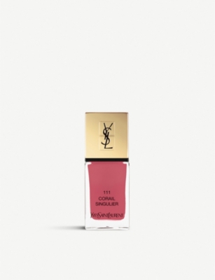 YVES SAINT LAURENT La Laque Couture lasting nail polish
