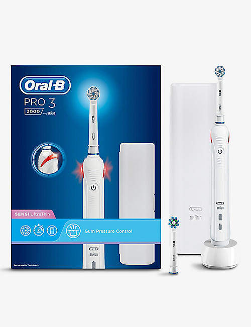 ORAL B: Pro 3000 rechargeable toothbrush