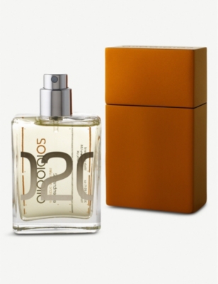 ESCENTRIC MOLECULES: Escentric 02 eau de toilette travel case 30ml