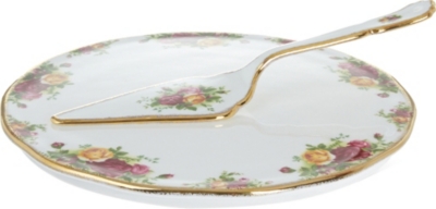 ROYAL ALBERT: Old Country Roses bone china cake plater and server 29.5cm