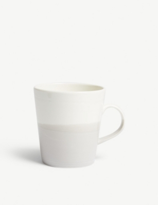 ROYAL DOULTON: Grande porcelain coffee mug