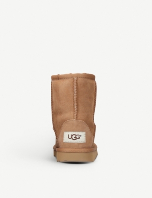 ugg greece