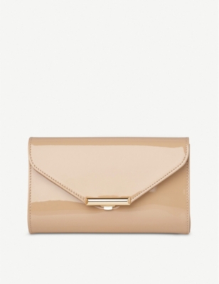 Beige patent hot sale clutch bag