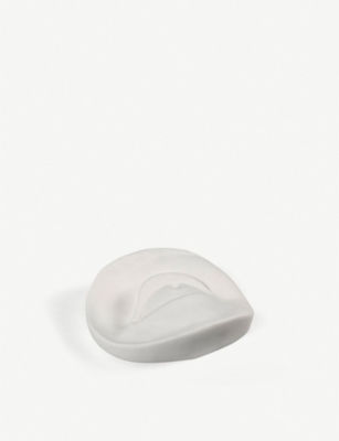 Memorabilia Mvsevm Eye porcelain sculpture