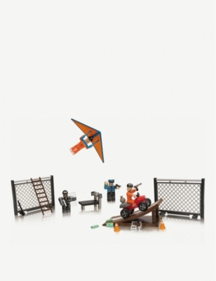 Roblox Roblox Jailbreak Great Escape Playset 6 Selfridges Com - escape eyes roblox