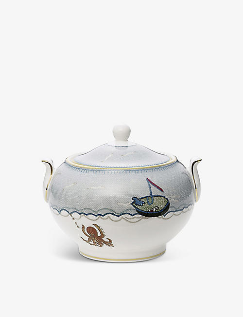WEDGWOOD: Sailors Farewell fine bone china and 22ct gold sugar bowl 430ml