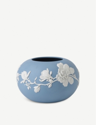 WEDGWOOD: Magnolia Blossom jasperware bowl 11cm