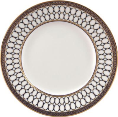 WEDGWOOD: Renaissance printed bone-china plate 18cm