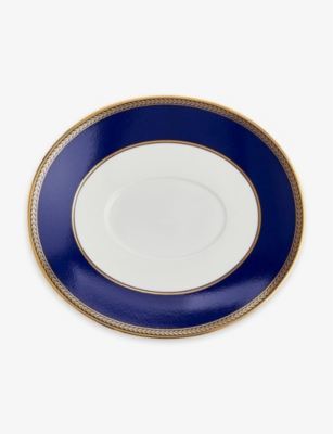 WEDGWOOD: Iconic fine bone-china sauce boat stand