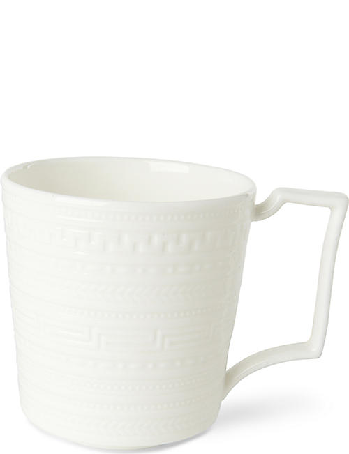 WEDGWOOD: Intaglio fine bone china mug