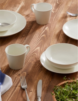 ROYAL DOULTON: Gordon Ramsay Maze porcelain pasta bowl 24cm