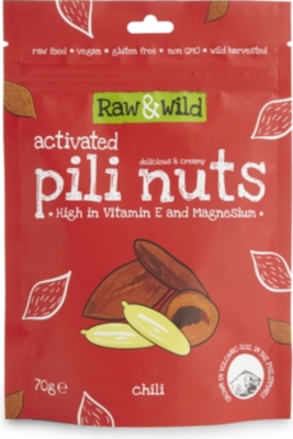 RAW & WILD: Chili Activated Pili Nuts 70g
