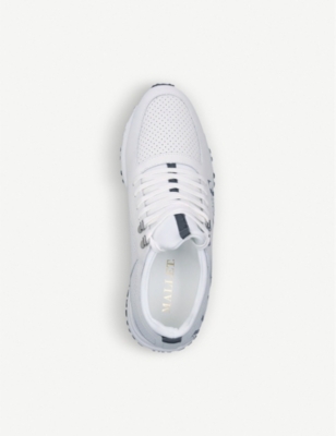 white mallet diver trainers
