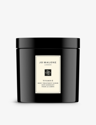 Vitamin E Body Treatment scrub 600g