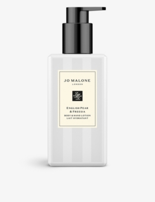 JO MALONE LONDON: English Pear & Freesia body & hand lotion 250ml