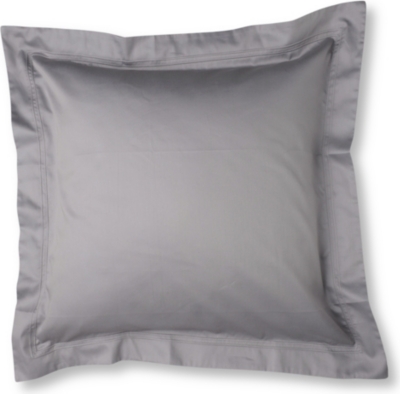 YVES DELORME: Triomphe square pillowcase