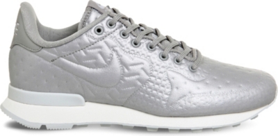 nike internationalist metallic