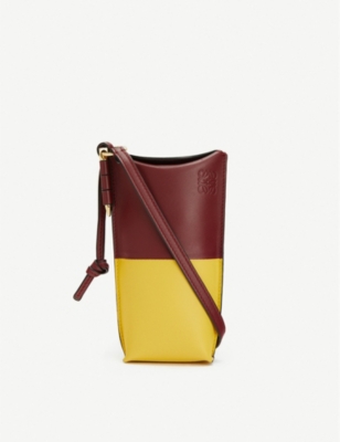 Loewe Gate Bucket bag Rust, Women's Fashion, Bags & Wallets, Tote Bags on  Carousell