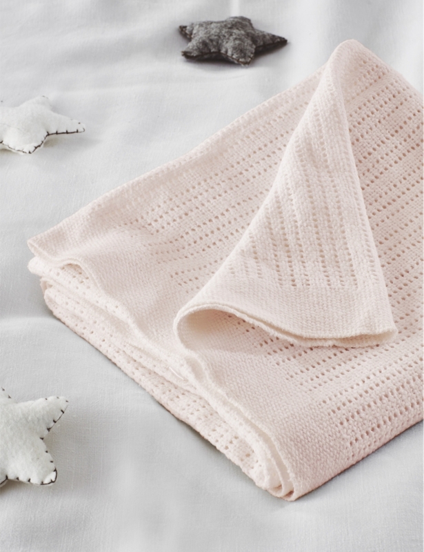 Satin-edged cellular cotton baby blanket