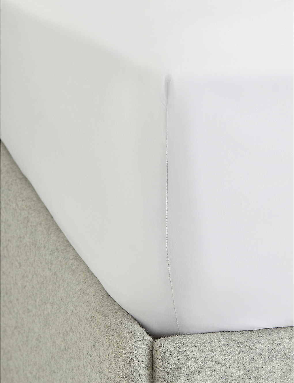 The White Company White Raw Cord Egyptian-cotton Super King Fitted Sheet 220x180cm Super King