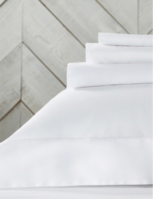 The White Company Essentials Egyptian-cotton Double Fitted Sheet 140x190cm In White
