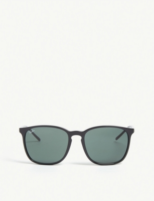 glasses with round lenses