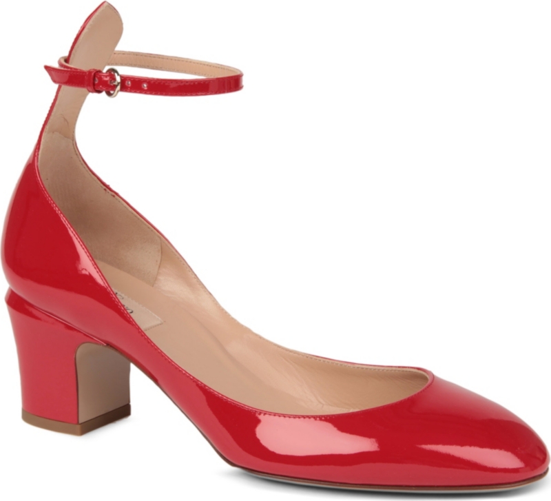 VALENTINO   Patent leather courts