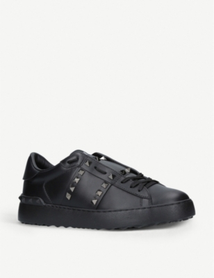 VALENTINO GARAVANI Rockstud leather low-top trainers