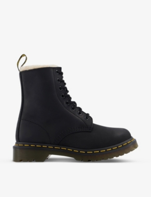 Dr. martens serena shop 8 eye sherpa boots