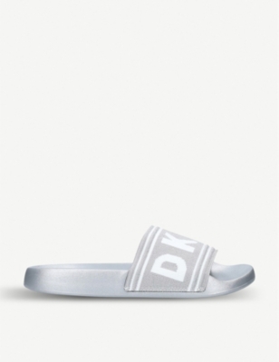 slippers for men with sweaty feet