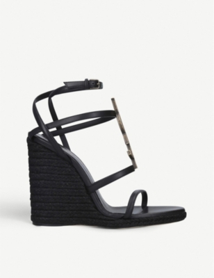 cassandra sandals by earth