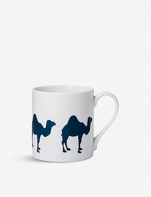 ALICE PETO: Camel porcelain mug 9cm
