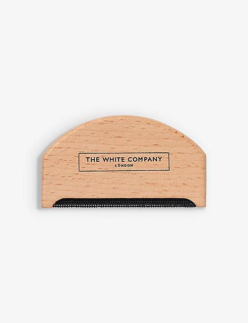 THE WHITE COMPANY: Branded beech-wood pilling comb