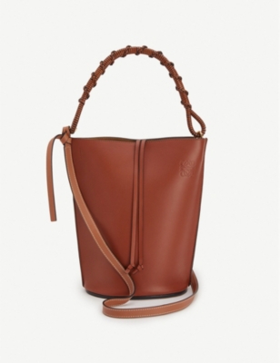 Gate hotsell bucket bag