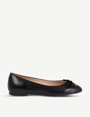 stuart weitzman gabby ballet flats