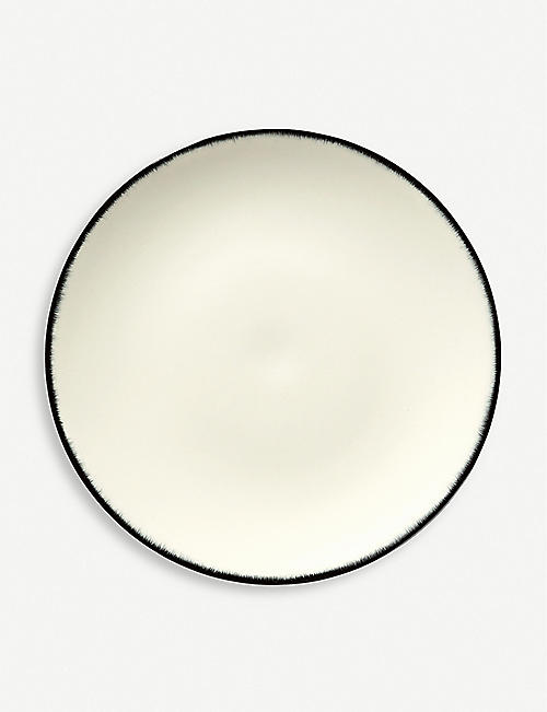 ANN DEMEULEMEESTER: Ann Demeulemeester x Serax Dé variation no.1 porcelain plate 17.5cm