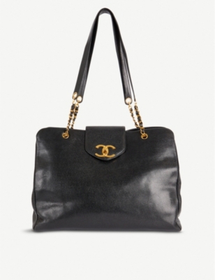 VESTIAIRE COLLECTIVE Chanel Leather Travel Bag