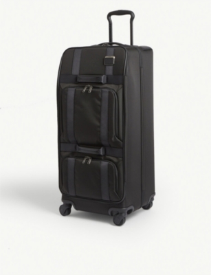 tumi merge wheeled duffel review