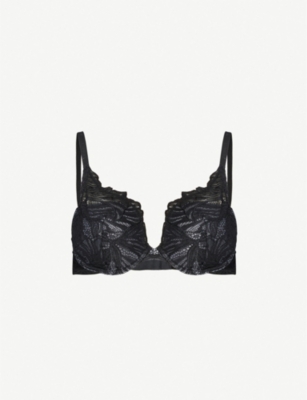 Iris Lace Set