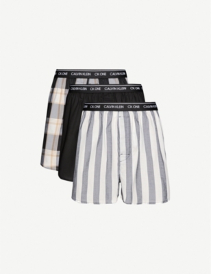 small mens calvin klein boxers