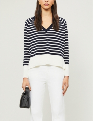 Reverse Breton V-nec...