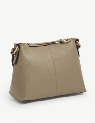 joan medium leather shoulder bag