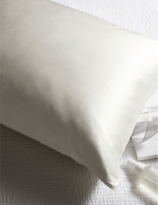 The White Company Chalk Beauty Silk Pillowcase 50cm X 75cm In Chalk
