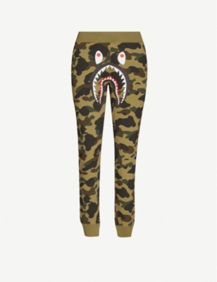 bape jogging bottoms