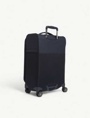 it four wheel suitcase