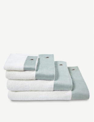 Ralph Lauren Oxford Striped Cotton Bath Towel 140cm X 70cm In Evergreen